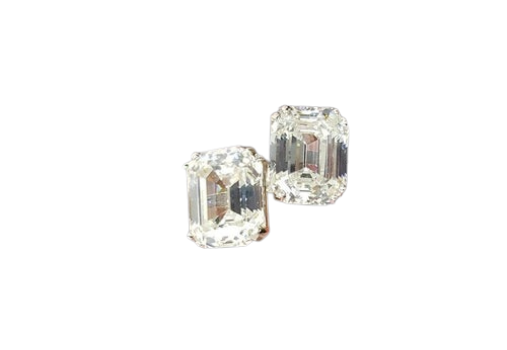 Andria Classic Stud Earrings