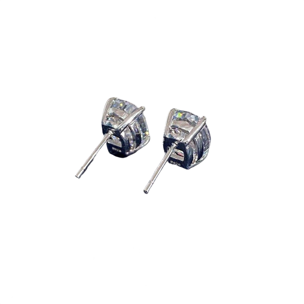 Lucca Oval Diamond Stud Earrings