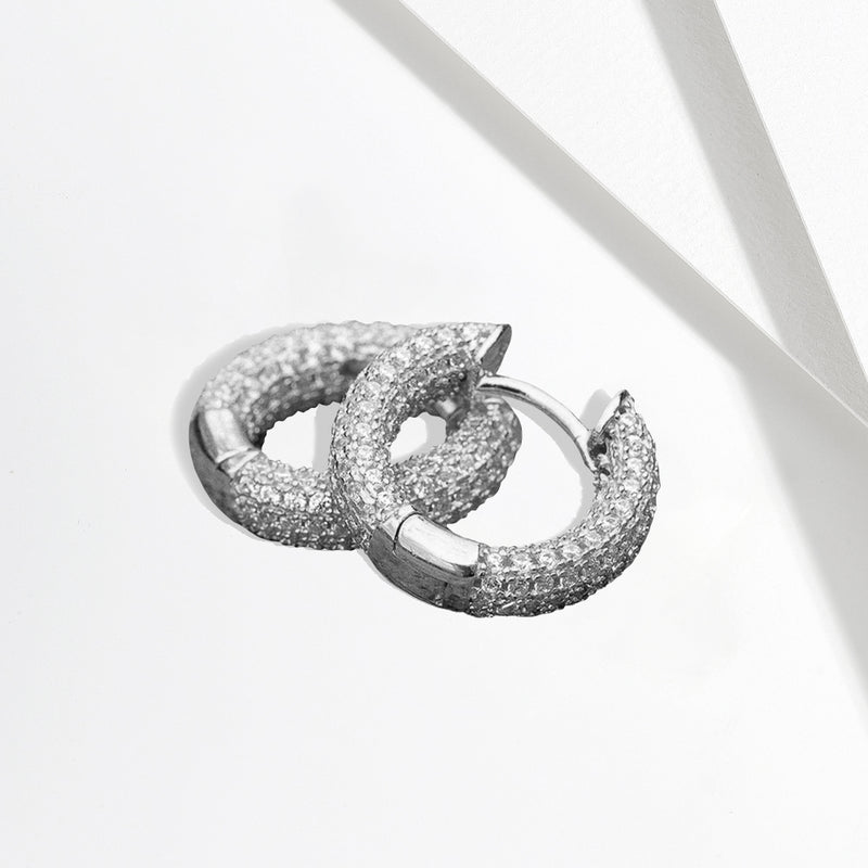 Cerchio Medium Moissanite Hoops