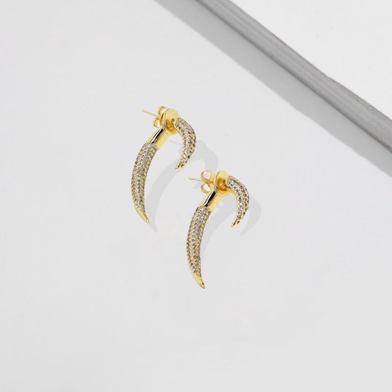 Claw Diamond Stud Earrings