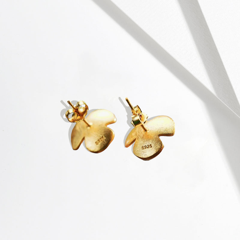 Clover Pearl Stud Earrings - £149