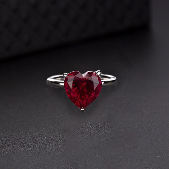 Cuore Heart Diamond Ring