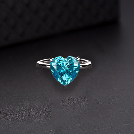 Cuore Heart Diamond Ring