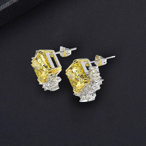 Giallo Diamond Cluster Earrings
