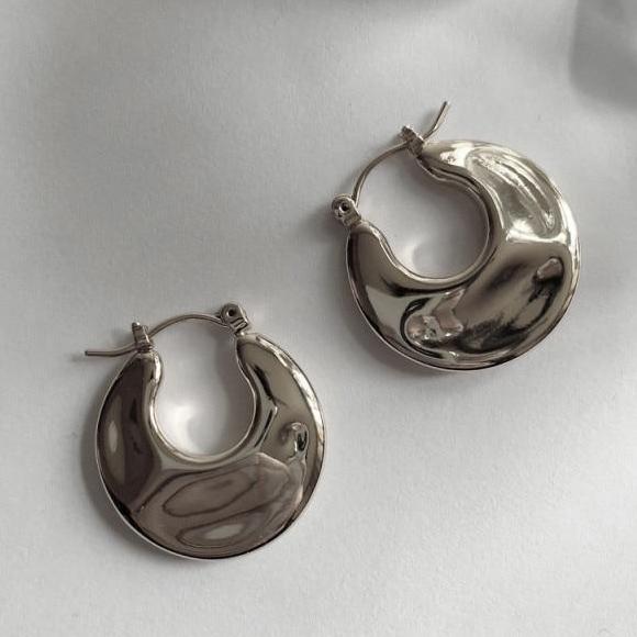 Massa Asymmetric Hoops